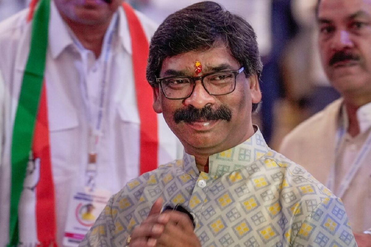 ED Arrest Hemant Soren: CM हेमंत सोरेन की गिरफ्तारी के बाद अब कौन संभालेगा झारखंड की कमान, जानिए किसे मिलेगी मुख्यमंत्री की कुर्सी