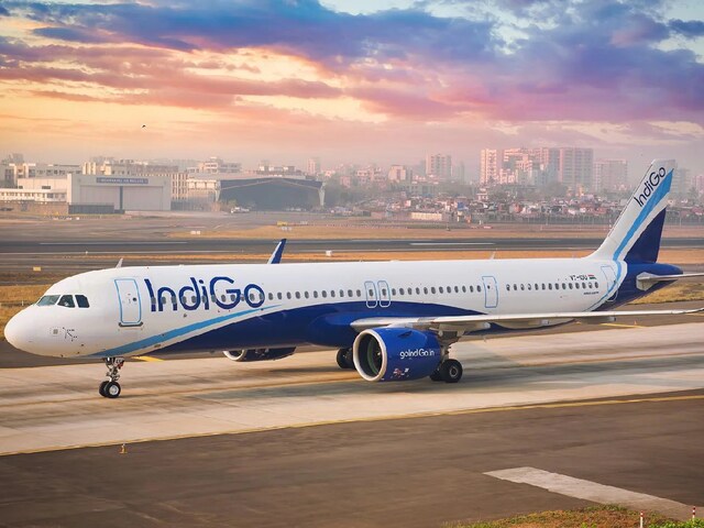 इंडिगो: थप्पड़ मारने वाले यात्री की पहचान, क्या होगी सजा, लगेगा बैन? जानिए