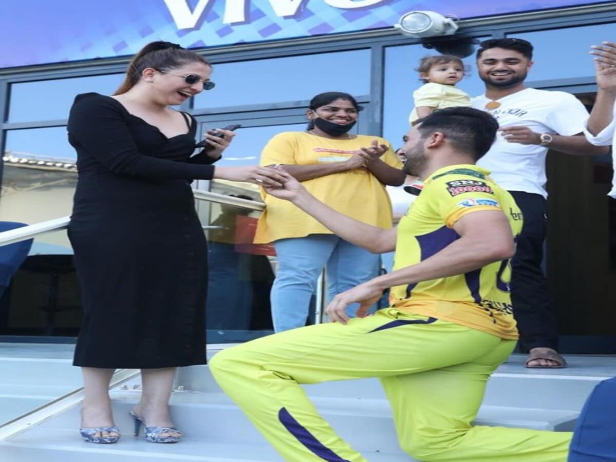 Deepak Chahar, Deepak Chahar Wife, Jaya Bharadwaj, Jaya Bharadwaj Chahar, Deepak Chahar Marriage, Deepak Chahar-Jaya Bharadwaj Love story, दीपक चाहर, दीपक चाहर की पत्‍नी जया भारद्वाज, जया भारद्वाज चाहर, दीपक चाहर की शादी, दीपक चाहर-जया भारद्वाज की लव स्‍टोरी
