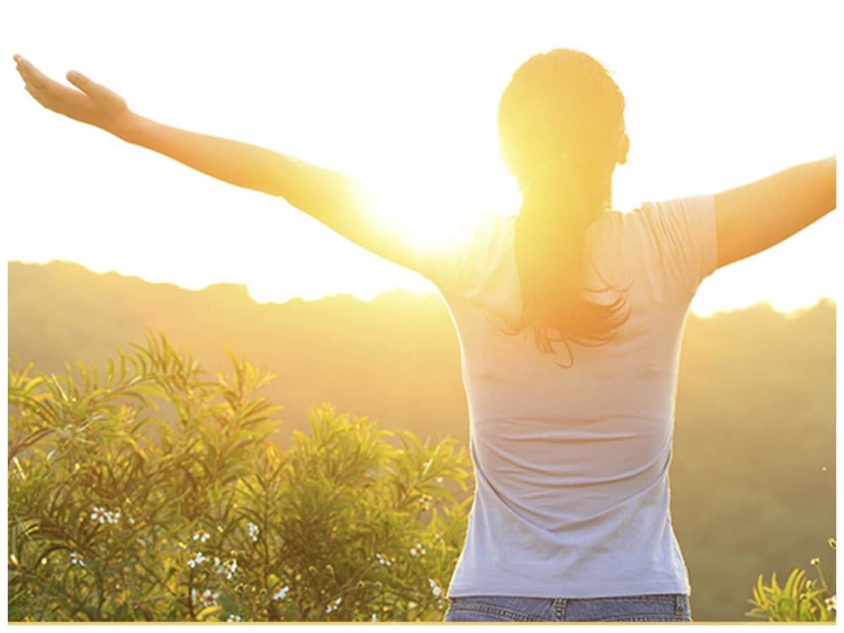 Why do people become lazy in winter, Why do people feel tired in winter, how to get rid of laziness in winter, Winter, Laziness, Tiredness, Solution of laziness in Winter, Research, Knowledge News, Knowledge News Hindi, Knowledge News in Hindi, News18, News18 Hindi, Weather Update, Weather News, Fog, Winter Blues, सर्दियों में आलसी क्यों हो जाते हैं लोग, सर्दी में हर समय क्यों घेरे रहती है थकान, सर्दियों में आलस से कैसे पाएं छुटकारा