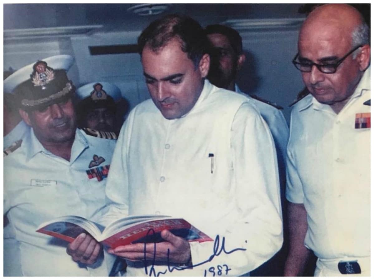 Lakshadweep, Bangaram island, Tear Drop Beach, Secret holiday Rajiv Gandhi, Sonia gandhi, Rahul gandhi PM Narendra modi, India Maldives tension, Social Media, INS Virat, Indian Navy, Amitabh Bachchan, Priyanka Gandhi, Scoobado, Sentinel Island, Jaya Bachchan, Congress, BJP, Abhishek Bachchan, लक्षद्वीप, बंगाराम द्वीप, आंसू की बूंद वाला बीच, राजीव गांधी की सीक्रेट छुट्टियां, आईएनएस विराट, सोनिया गांधी, राहुल गांधी, पीएम नरेंद्र मोदी, भारत मालदीव तनाव, भारतीय नौसेना, अमिताभ बच्‍चन, जया बच्‍चन, प्रियंका गांधी, कांग्रेस, बीजेपी