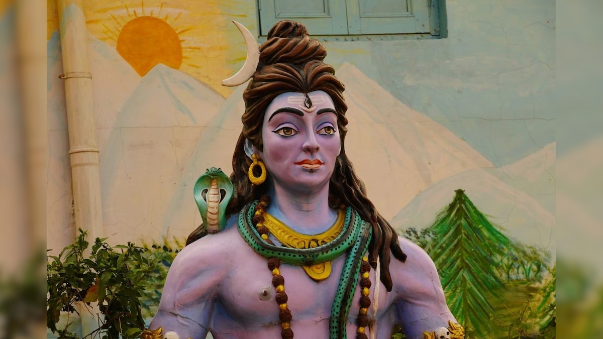 Pradosh Vrat February 2024: कब है फरवरी का पहला प्रदोष व्रत? जानें शिव पूजा मुहूर्त, रुद्राभिषेक समय और महत्व - Pradosh Vrat February 2024 date muhurat shiv puja time rudrabhishek samay and