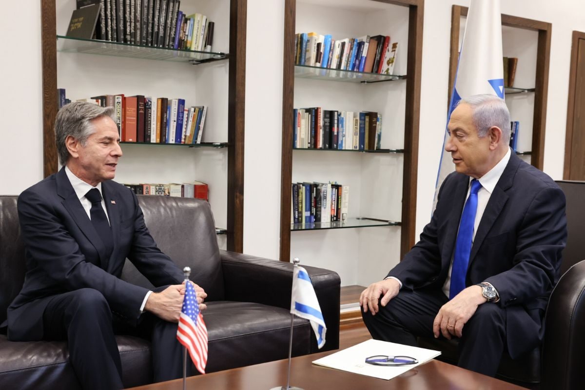 पीएम नेतन्याहू से मिलने इजरायल पहुंचे अमेरिकी विदेश मंत्री, दे डाली ये चेतावनी