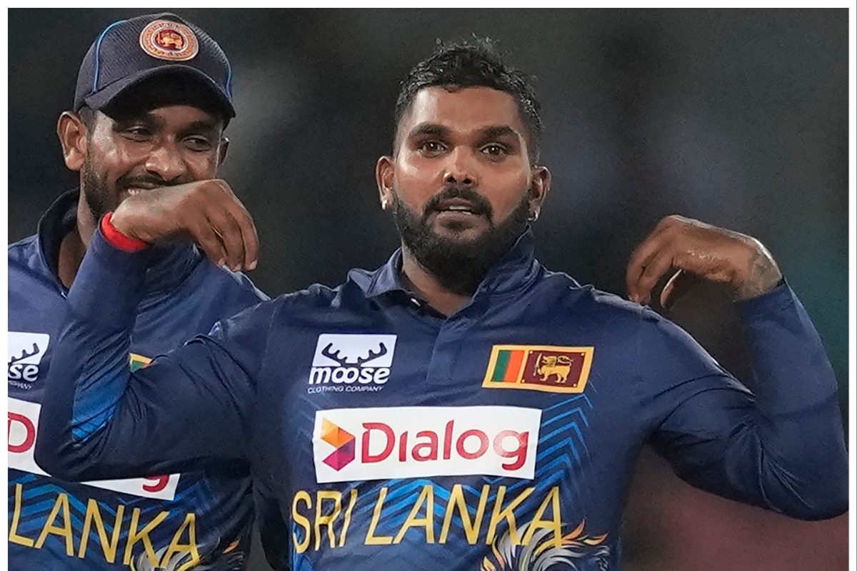 विरोधी को 96 रन में समेटा, झटके 7 विकेट, RCB ने जिसे हटाया, उसने मचाया कोहराम