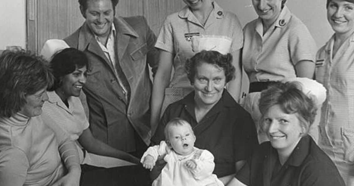 डॉक्टरों के चमत्कार से महिला हुई प्रेग्नेंट! 46 साल पहले यूं पैदा हुई