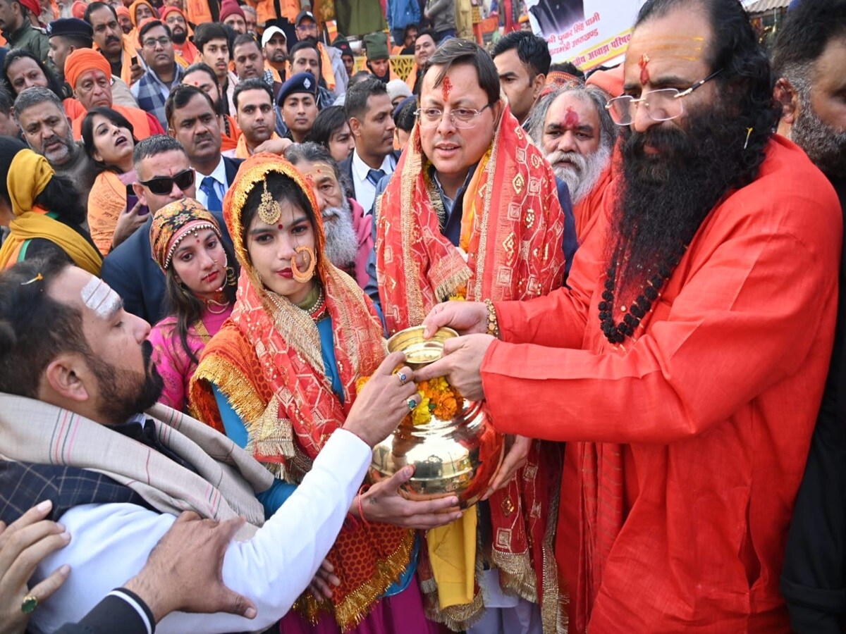 jalabhishek of lord rama, ganga wateruse lor rama pran pratishtha, Har ki paudi,famous ganga ghat,Brahmkund Ghat,ayodhya,pran pratishtha,22 january 2024,ganga ghat in haridwar,Uttarakhand news,हर की पौड़ी,प्रसिद्ध गंगा घाट,ब्रह्मकुंड घाट, रामलला की प्राण प्रतिष्ठा कार्यक्रम, ब्रह्मकुंड का जल क्यों खास है,