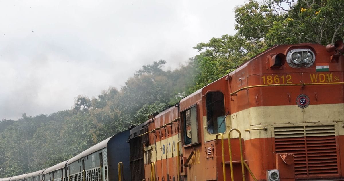 दूरी 56 किमी, जनरल क्लास का रेल किराया ₹10, ₹30 और ₹45, आपको कितने का