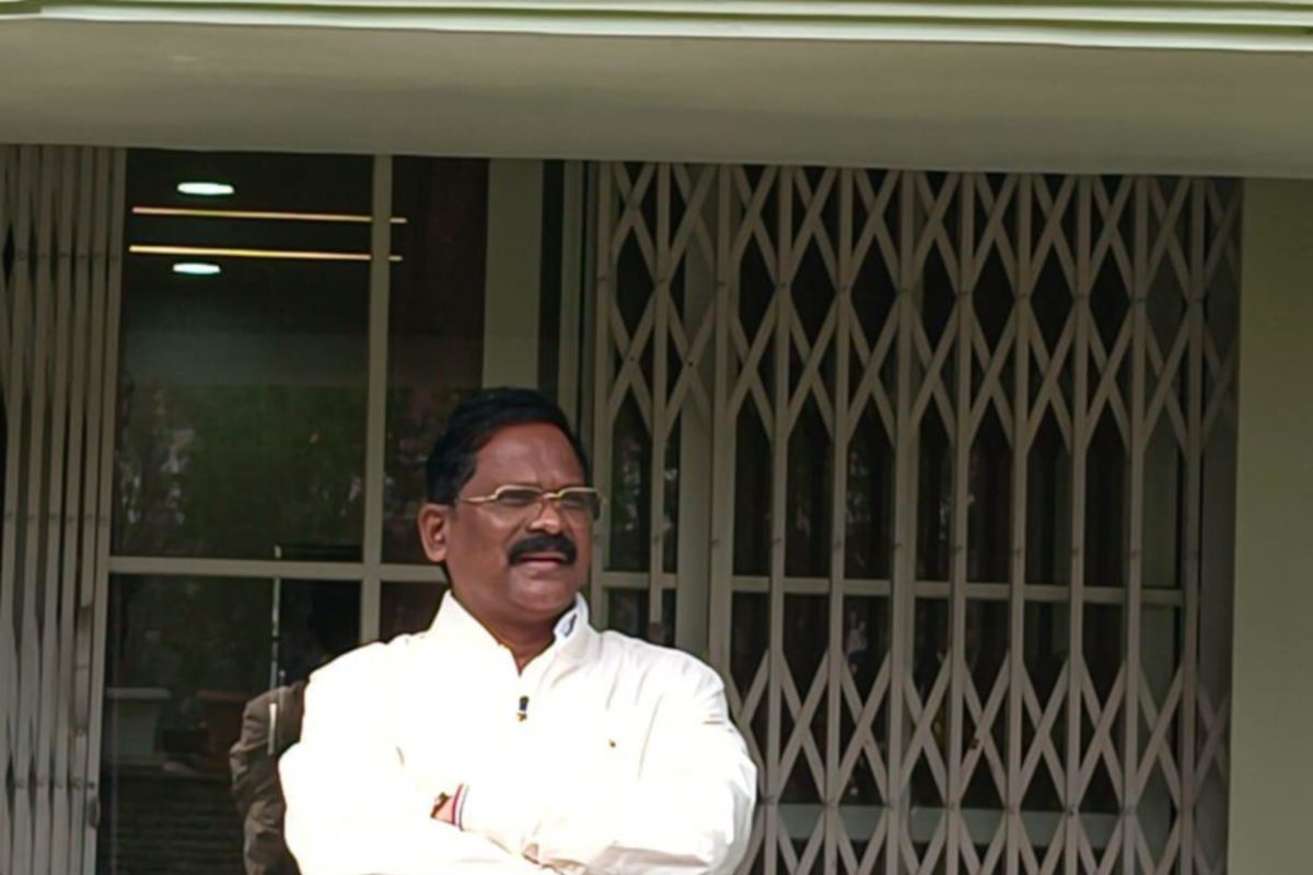 अमरजीत भगत के रायपुर निवास पर पहुंची IT टीम, भिलाई के बिल्डर पर भी दबिश