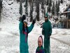बर्फबारी से जन्‍नत बनीं मनाली की वादियां, लौटी रौनक, मस्ती कर रहे पर्यटक