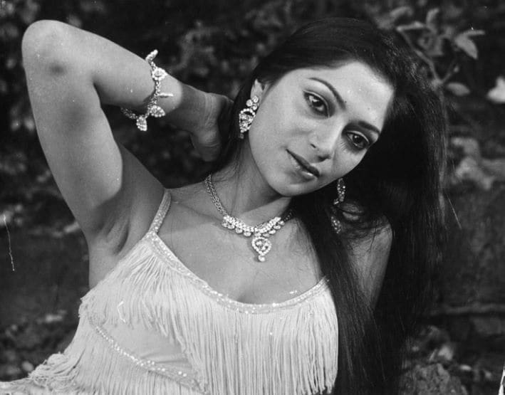 simi garewal husband, simi garewal children, simi garewal age, simi garewal latest photo, rendezvous with simi garewal, simi garewal now, simi garewal son, simi garewal religion, How is Simi Garewal related to Yash Chopra, Why is Simi Garewal famous, Who is the lady in white Simi Garewal, What is the religion of Simi Grewal, Was Karz hit or flop, What is the movie Karz about, Is Karz a remake, Karz movie cast, karz full movie, karz movie 2008 actress name, karz movie budget, karz movie producer, rishi kapoor, tina munim, bobby deol, vijay sethupati