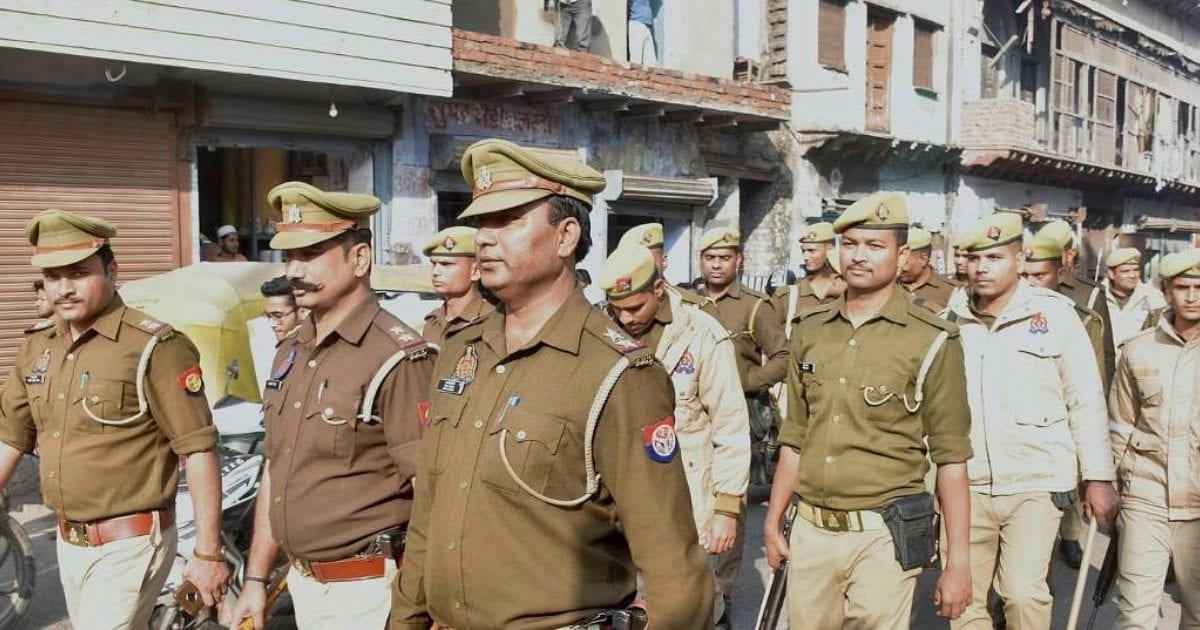 UP Police Bharti : 900 से अधिक SI, ASI भर्ती के लिए आवेदन कल से, जानें ...