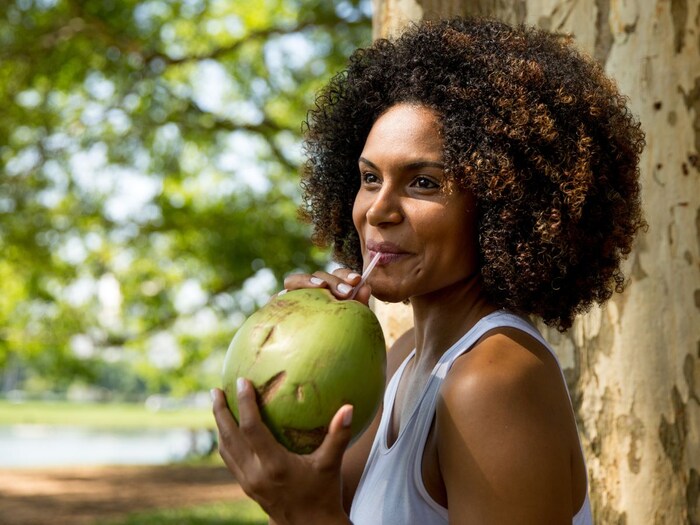 स्वस्थ शरीर का राज है नारियल पानी, सुगर करेगा कम 6 Canva