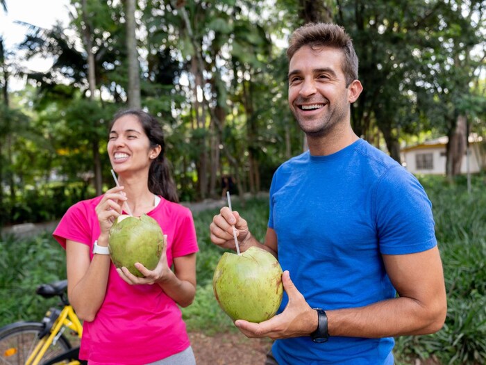 स्वस्थ शरीर का राज है नारियल पानी, सुगर करेगा कम 5 Canva