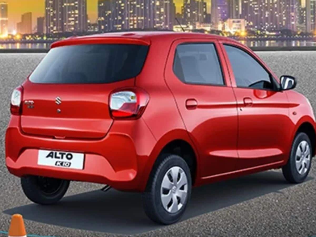 गर्मी, बारिश और ठंड में तड़पने से अच्छा बाइक बेचकर खरीद लें ये कार, 33