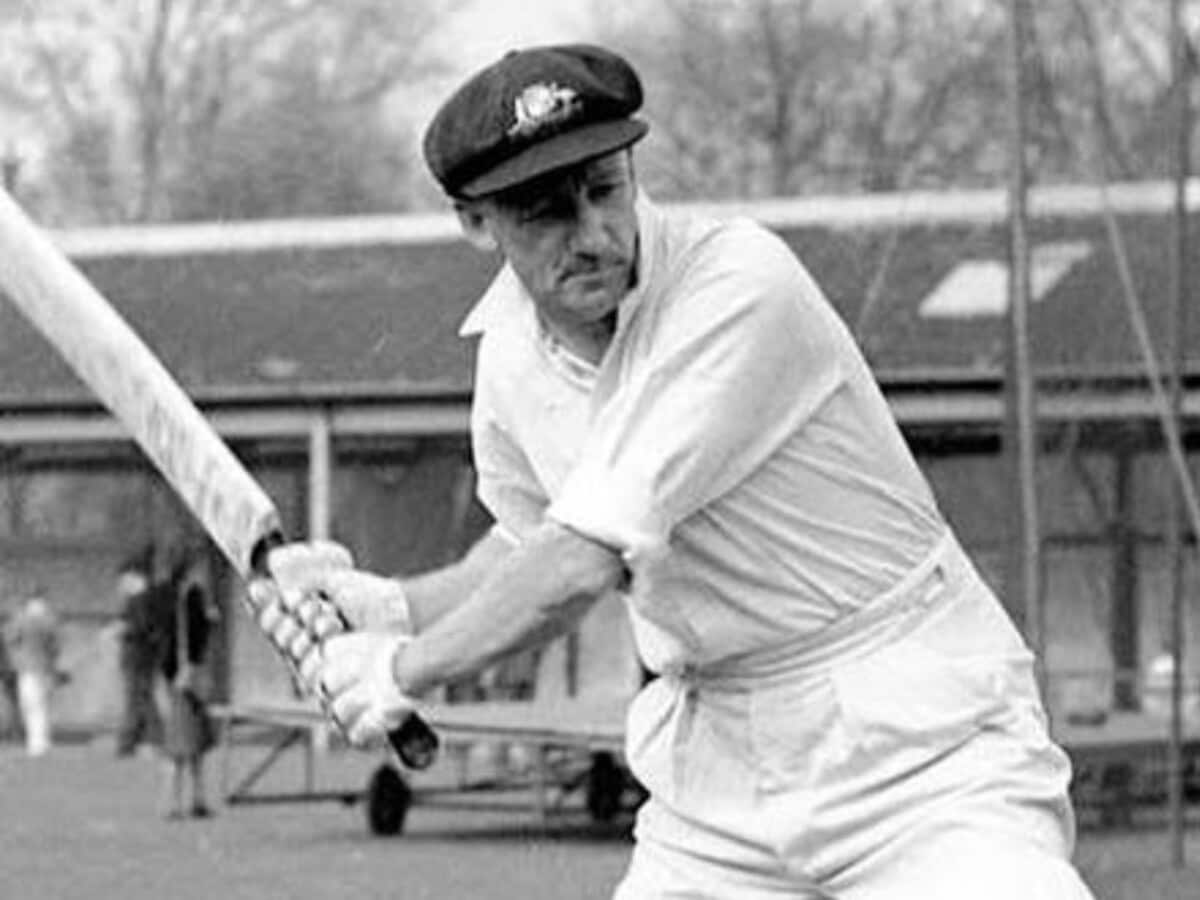 Martin Crowe, Don Bradman, Missed triple century by one run, Test cricket, मार्टिन क्रो, डॉन ब्रेडमैन, एक रन से तिहरा शतक चूके,तिहरा शतक 