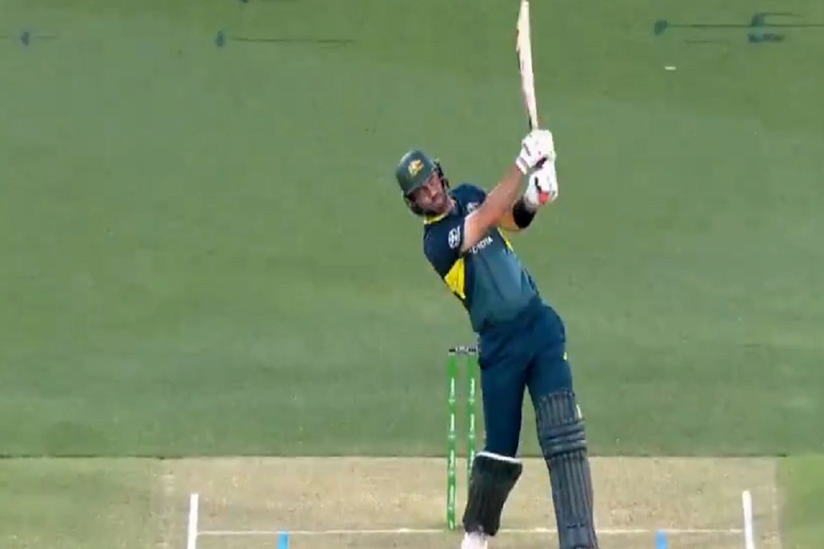 ग्लेन मैक्सवेल ने लगाया झन्नाटेदार शॉट, 109 मीटर दूर जाकर गिरी गेंद, VIDEO