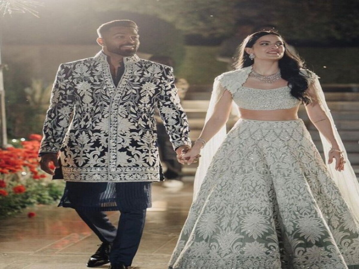 Hardik Pandya, Natasa Stankovic, Hardik Pandya Love story, Hardik Pandya cricket career, Hardik Pandya cricket record, cricketer Hardik Pandya, हार्दिक पंड्या, नताशा स्टेनकोविक, हार्दिक पंड्या की लवस्टोरी, क्रिकेटर हार्दिक पंड्या