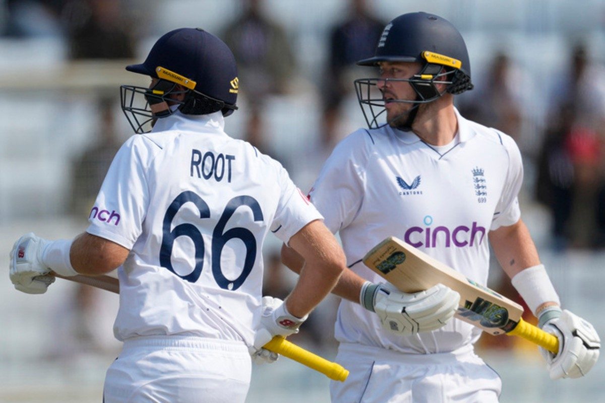 9वें नंबर के बैटर की सबसे बड़ी पारी, इंग्लैंड का पहली पारी में विशाल स्कोर