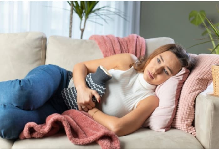 शरीर में दिखाई दें यह संकेत, तो समझ लें लीवर में है परेशानी 6 Canva