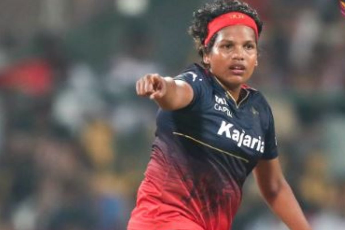 शोभना आशा ने रचा इतिहास, आरसीबी ने यूपी के जबड़े से छीन ली जीत