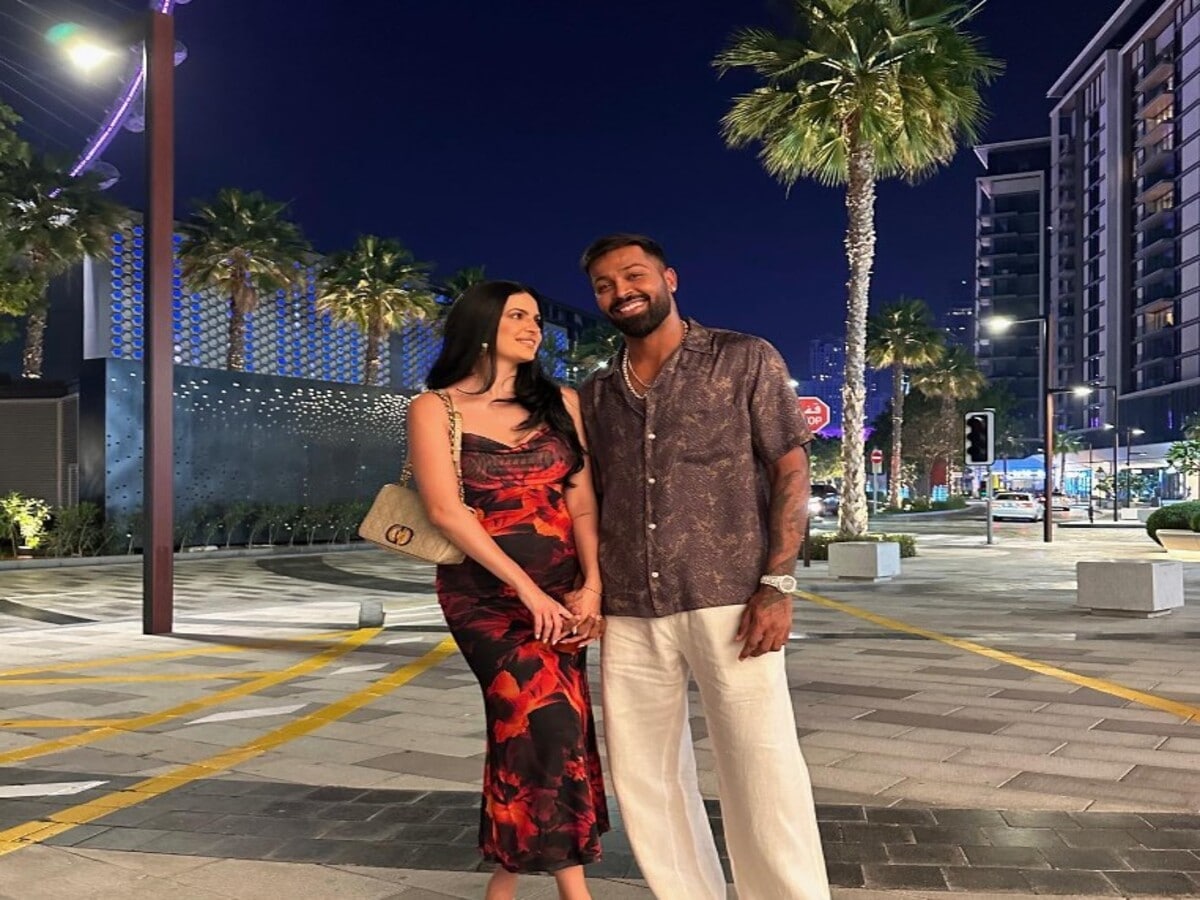 Hardik Pandya, Natasa Stankovic, Hardik Pandya Love story, Hardik Pandya cricket career, Hardik Pandya cricket record, cricketer Hardik Pandya, हार्दिक पंड्या, नताशा स्टेनकोविक, हार्दिक पंड्या की लवस्टोरी, क्रिकेटर हार्दिक पंड्या