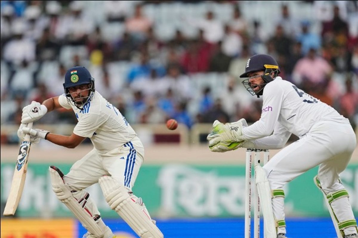 कुलदीप यादव ने खेली रोहित शर्मा, जडेजा और सरफराज खान से बड़ी पारी