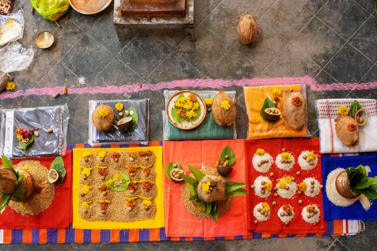 किसी भी त्योहार या व्रत के दिन गृह प्रवेश करना सही या गलत? पंडित जी से जानें
