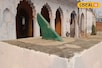 यूपी के इस मस्जिद में है 312 साल पुरानी सौर घड़ी, अजान का बताती है समय