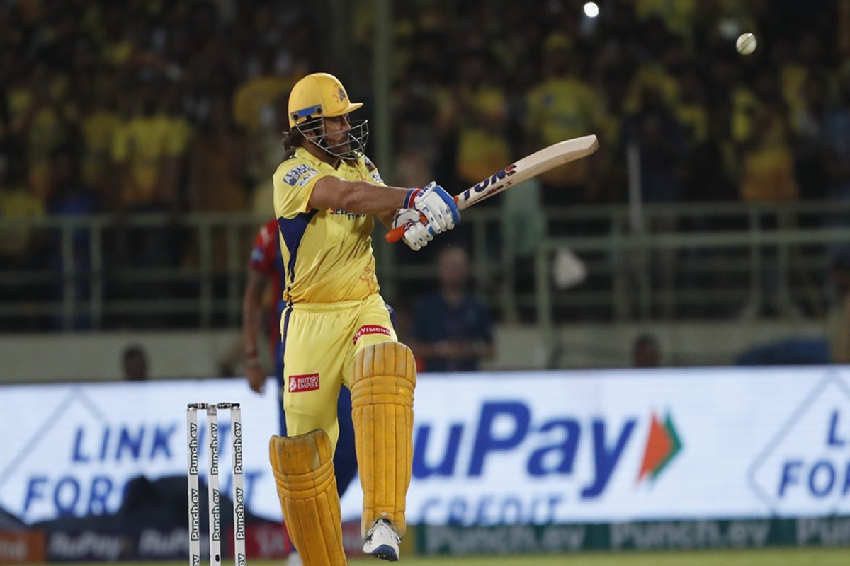 42 साल के MS Dhoni ने 1 ओवर में बदला नक्शा, पहले आते तो नतीजा पलट जाता