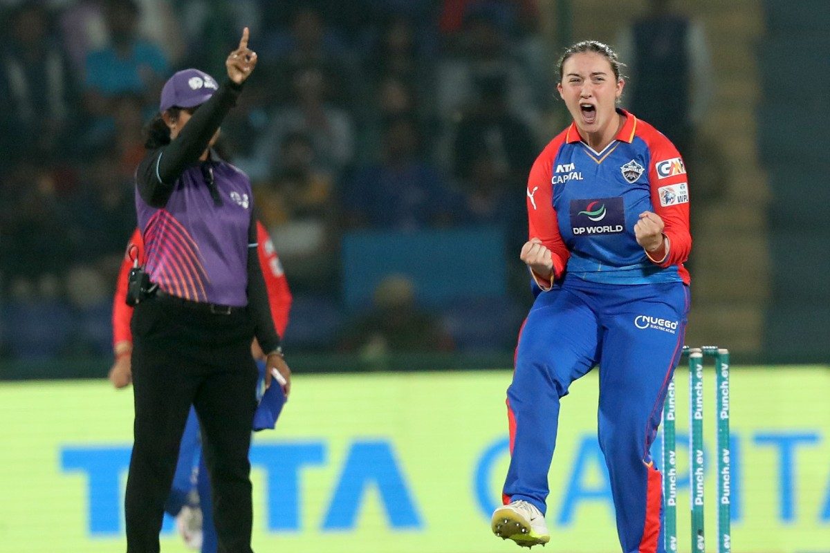 सांसे रोक देने वाला मुकाबला, 1 रन से जीती दिल्ली कैपिटल्स, प्लेऑफ में पहुंची