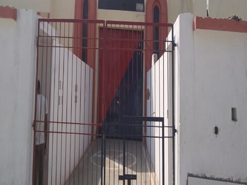 गोपालगंज जेल में बंद कैदियों से अब उनके परिजन घर बैठे मिल सकते हैं.