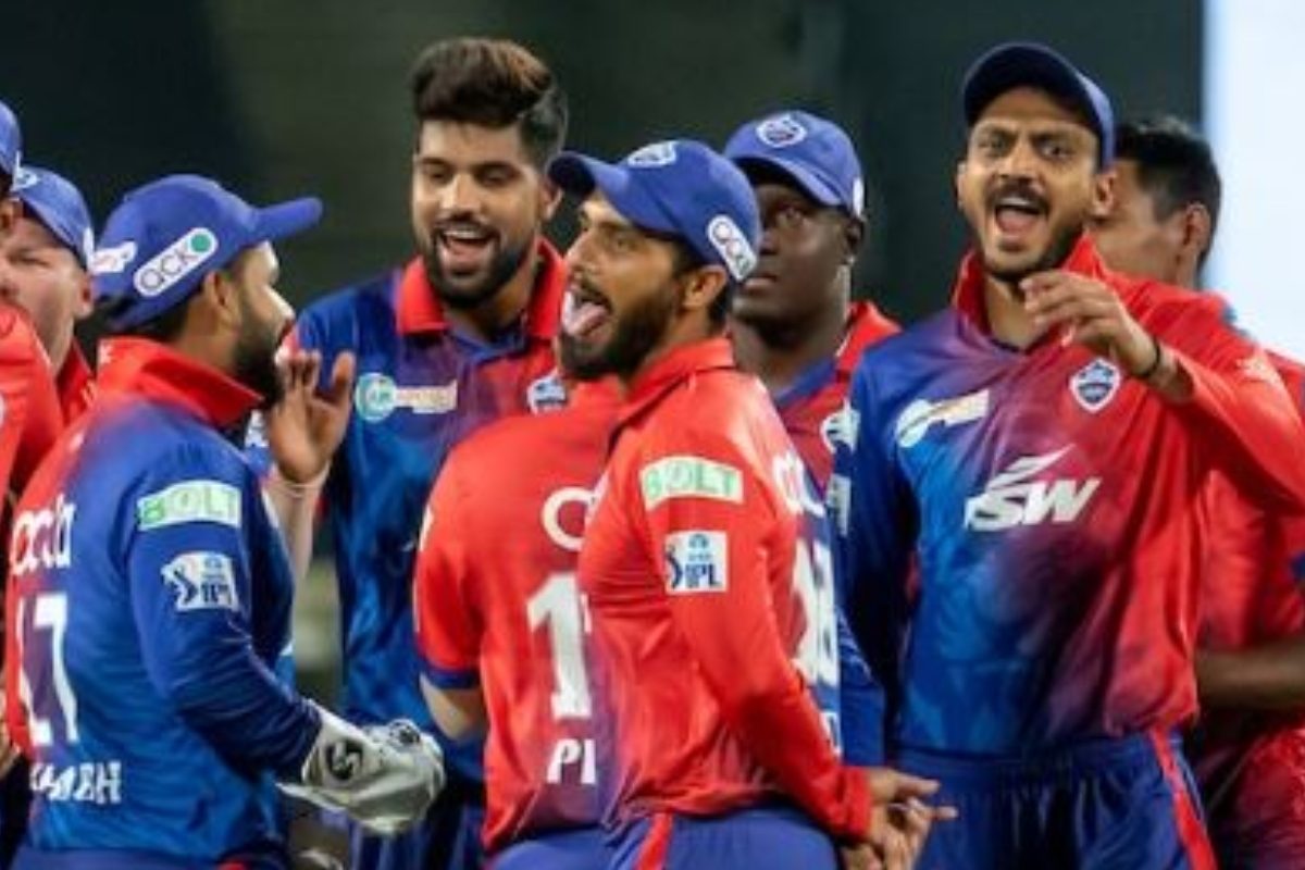 दिल्ली कैपिटल्स के कप्तान ऋषभ पंत पर लगा प्रतिबंध, कौन करेगा टीम की कप्तानी