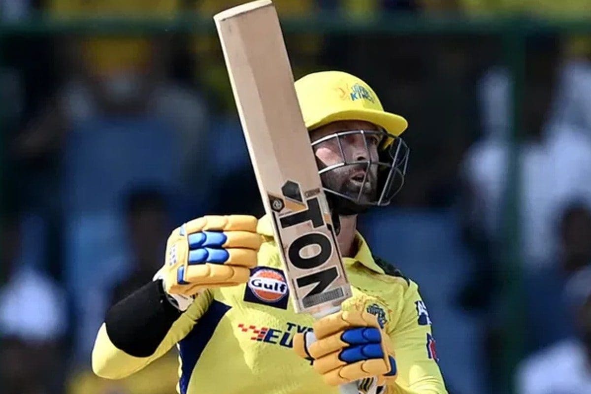 IPL 2024 से पहले धोनी को लगा बड़ा झटका, खूंखार ओपनर ने कराई सर्जरी