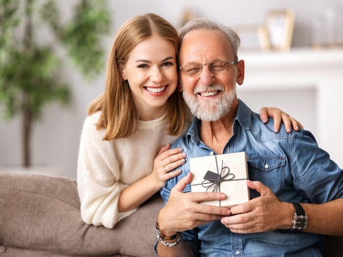 बेटी की परवरिश माँ ही नहीं पिता की भी है जिम्मेदारी, ऐसे रखें अपनी बेटी का ध्यान 1 Canva