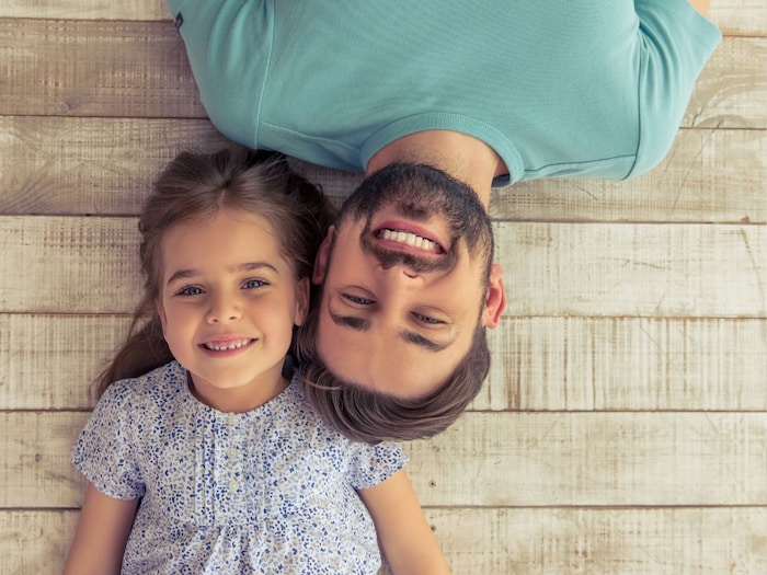 बेटी की परवरिश माँ ही नहीं पिता की भी है जिम्मेदारी, ऐसे रखें अपनी बेटी का ध्यान 5 Canva