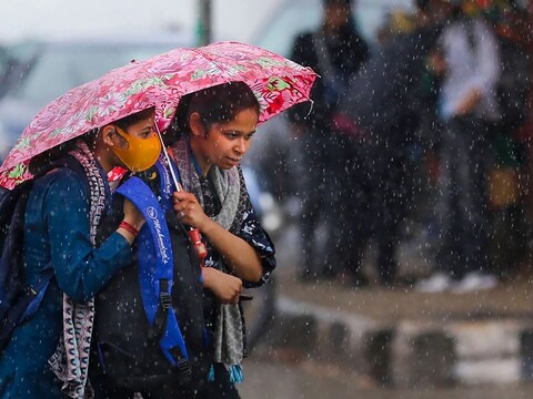 बिहार के कई हिस्‍सों में जोरदार बारिश रिकॉर्ड की गई है. (फाइल फोटो/पीटीआई)