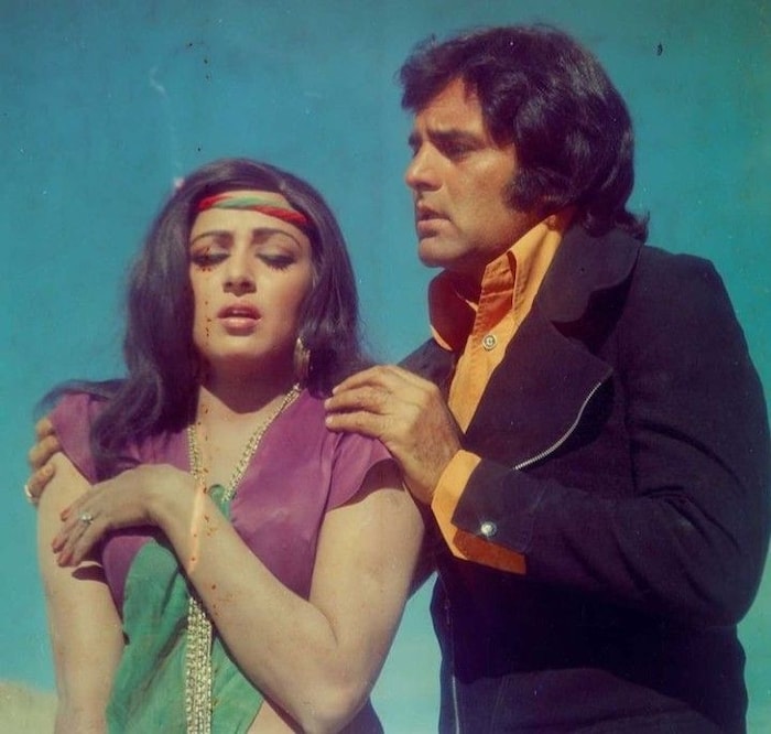 ड्रीम गर्ल और फिरोज खान के प्यार के बिच आई उनकी मम्मी, डिमांड सुन चकरा गया सिर 5 Imdb photos