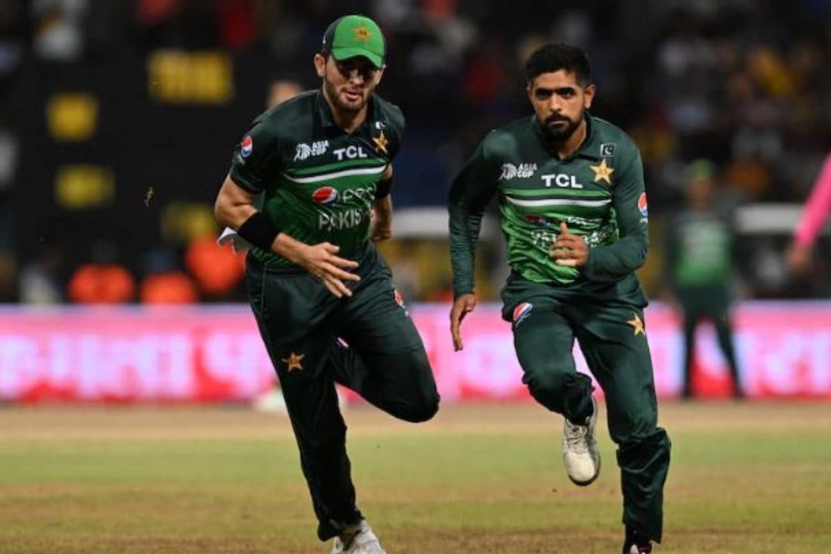 अफरीदी के दामाद से छीन ली गई कप्तानी... T20 WC से पहले बाबर आजम को मिला ताज