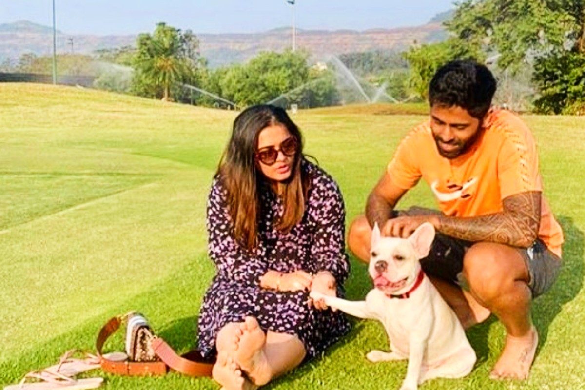 अनंत-राधिका प्री-वेडिंग में सूर्यकुमार, बॉलीवुड अभिनेत्री के साथ जामनगर रवाना