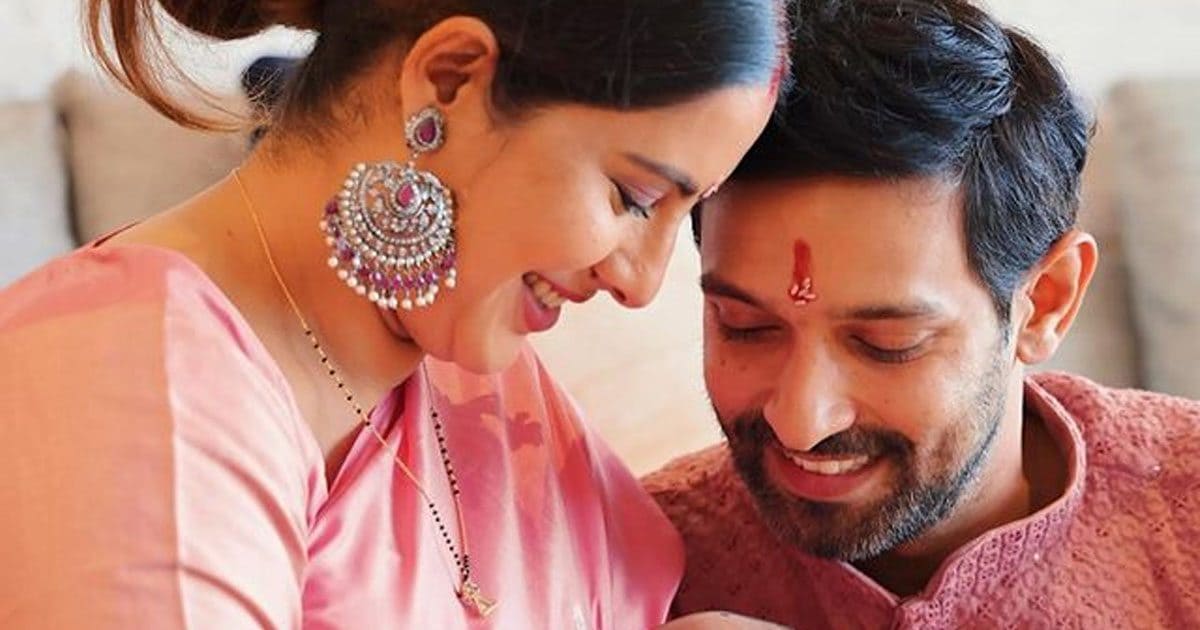 Vikrant Massey got his son's name tattooed on his hand, a glimpse of the special date seen in the tattoo