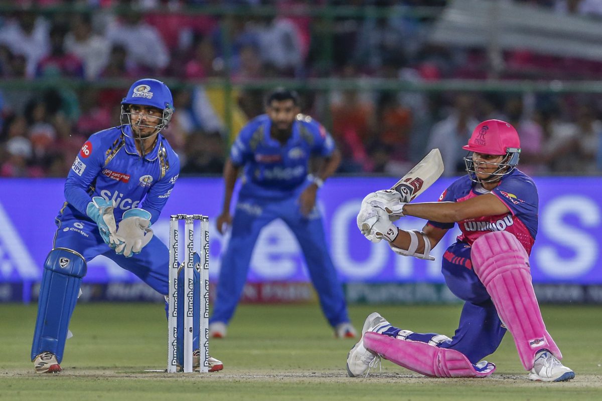 संदीप-जायसवाल के सामने MI ने टेके घुटने, टूर्नामेंट में मिली पांचवी हार