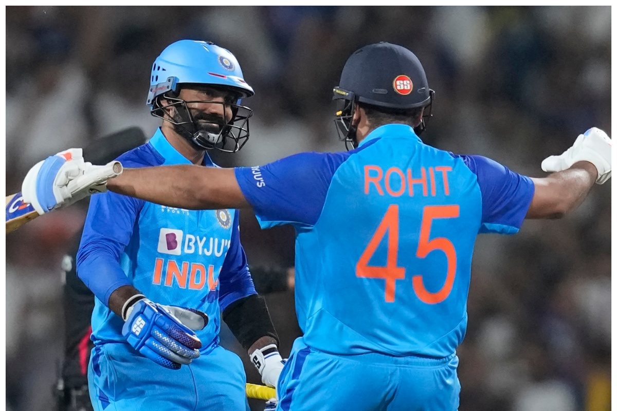 वापसी के लिए...दिनेश कार्तिक की T20 वर्ल्ड कप में होगी एंट्री? कोच का आया बयान