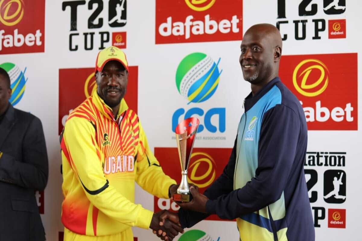 गुमनाम से बॉलर के नाम T20I में सर्वाधिक मेडन का रिकॉर्ड, टॉप 5 में 2 भारतीय