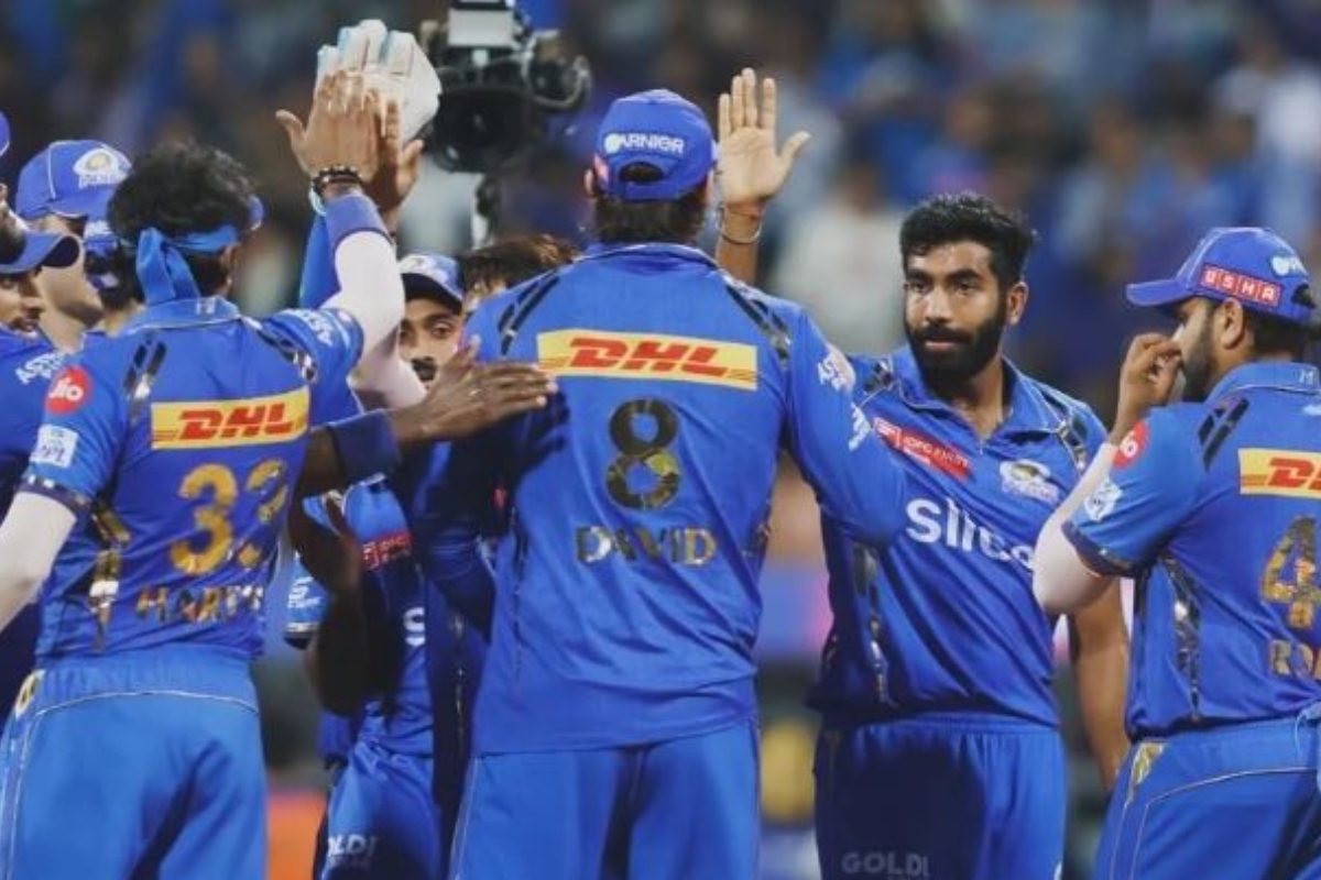 पंड्या की 'कैमियो पारी' ने लूट ली महफिल... क्रिकेट के भगवान भी हुए गदगद