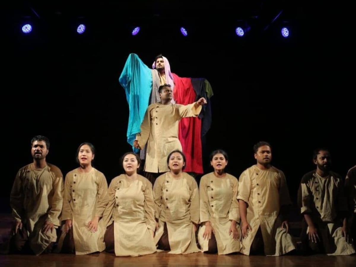 Hindi Natak, Best Hindi Plays, Theater News, Band Gali Ka Aakhri Makaan, Dharamvir Bharati Books, Dharamvir Bharati Ki Kahani, Dharamvir Bharati Poetry, Dharamvir Bharati Poems, Dharamvir Bharati Play, Dharamvir Bharati Ke Natak, National School of Drama, NSD Delhi, NSD Repertory Company, Devendra Raj Ankur Ke Natak, Devendra Raj Ankur Hindi Play, NSD Play Ticket Price, BookMyShow.Com, Band Gali Ka Aakhri Makaan by Dharamvir Bharati, 