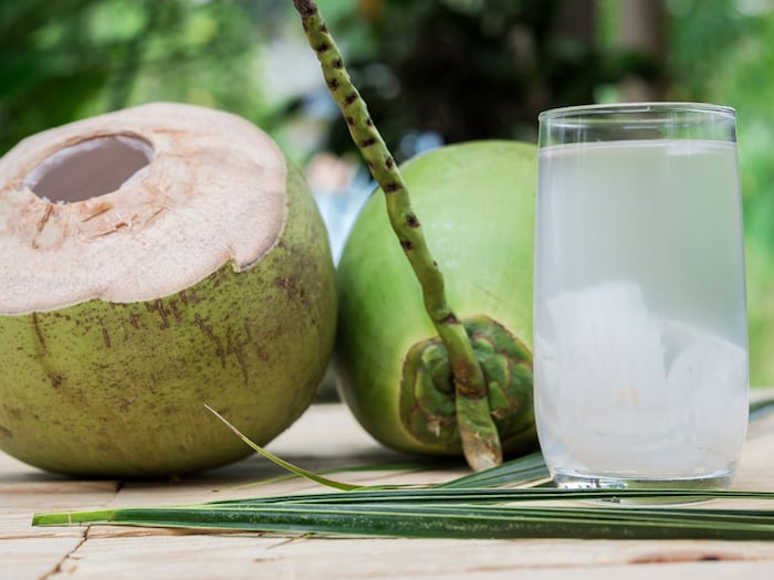 जूझ रहे है डिहाइड्रेशन की समस्या से, यह 5 फल होंगे बेस्ट 5 Canva