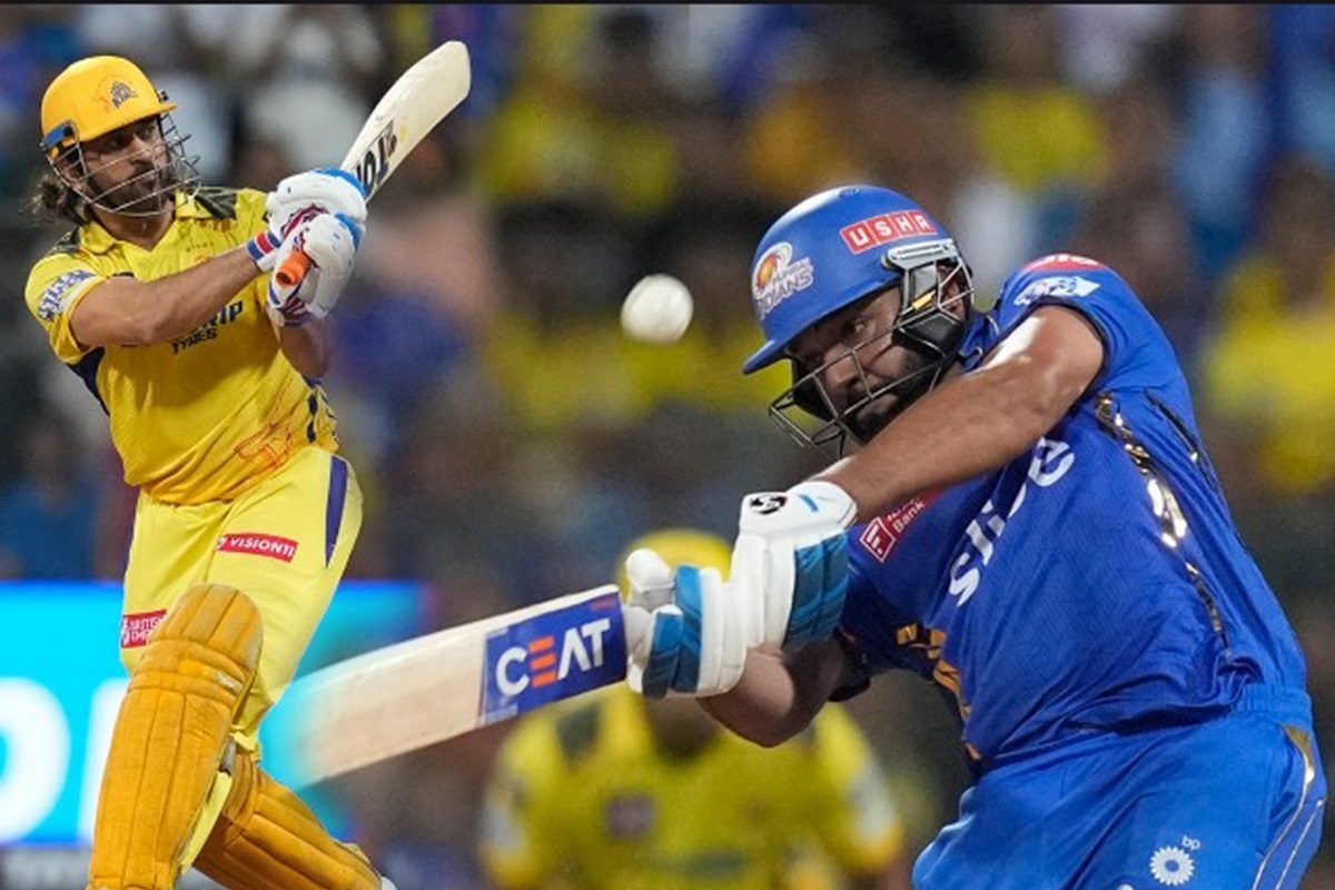 धोनी के छक्के रोहित शर्मा के तूफानी शतक पर भारी, मुंबई को चेन्नई ने हराया