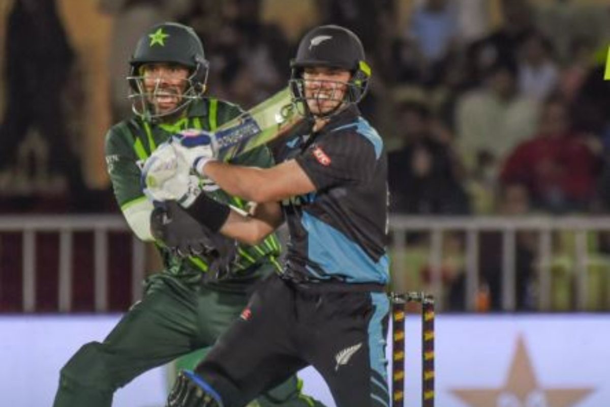 न्यूजीलैंड का पलटवार... तीसरे टी20 में पाकिस्तान को दी पटखनी