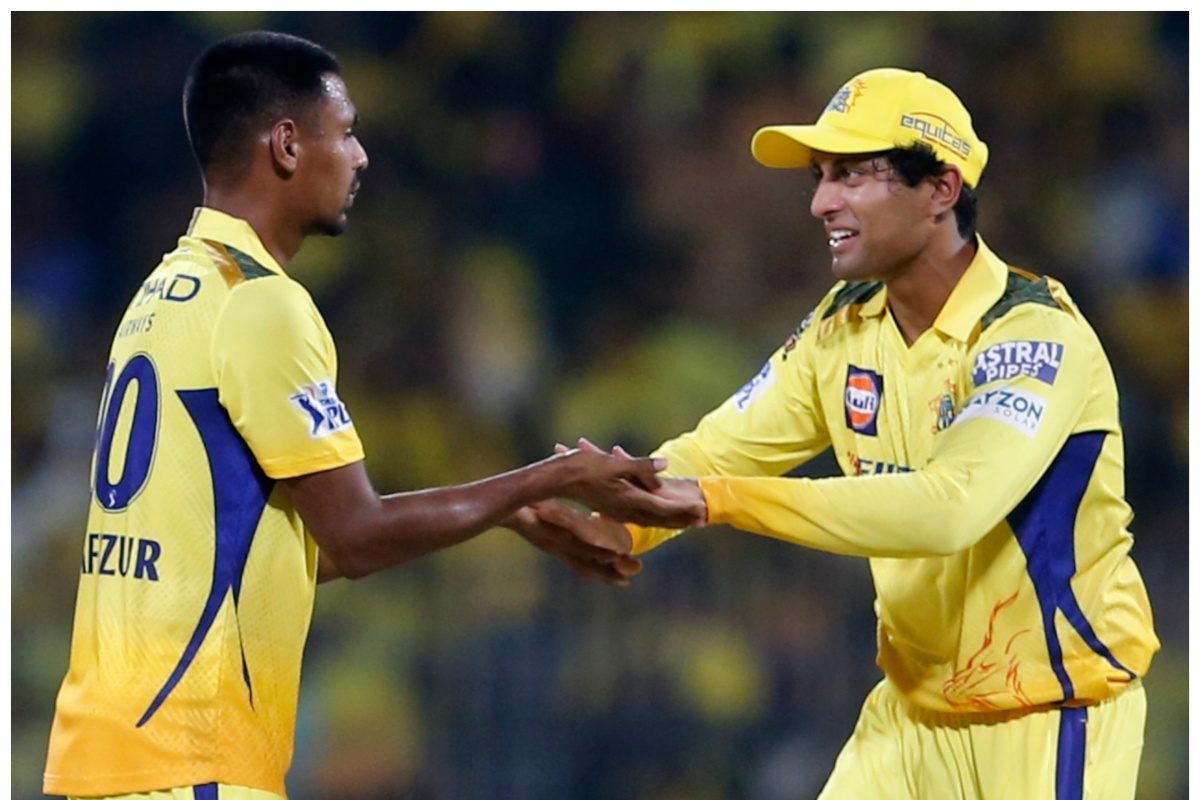 CSK को हैदराबाद पहुंचते ही झटका, पर्पल कैप विजेता पेसर बाहर, कौन करेगा रिप्लेस