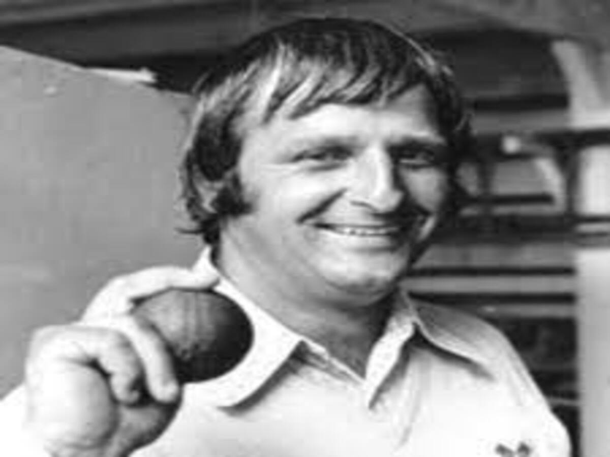 Maurice Allom, Peter Petherick, Damien Fleming, Hattrick on Debut test, Pakistan cricket team, मॉरिस एलोम, पीटर पेथेरिक, डेमियन फ्लेमिंग, डेब्‍यू टेस्‍ट में हैट्रिक, पाकिस्‍तान क्रिकेट टीम 